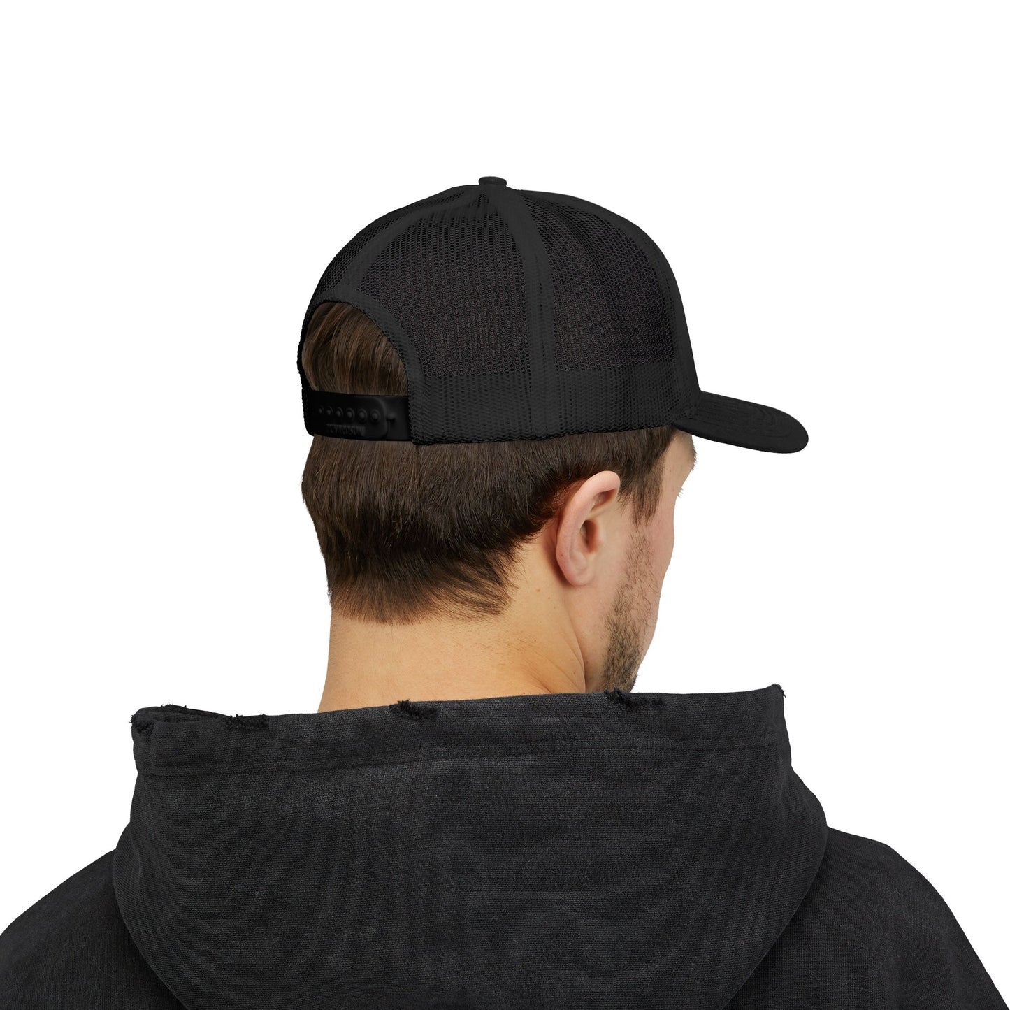 Outdoors Grunge Trucker Cap - Vintage Hunting Logo Snapback